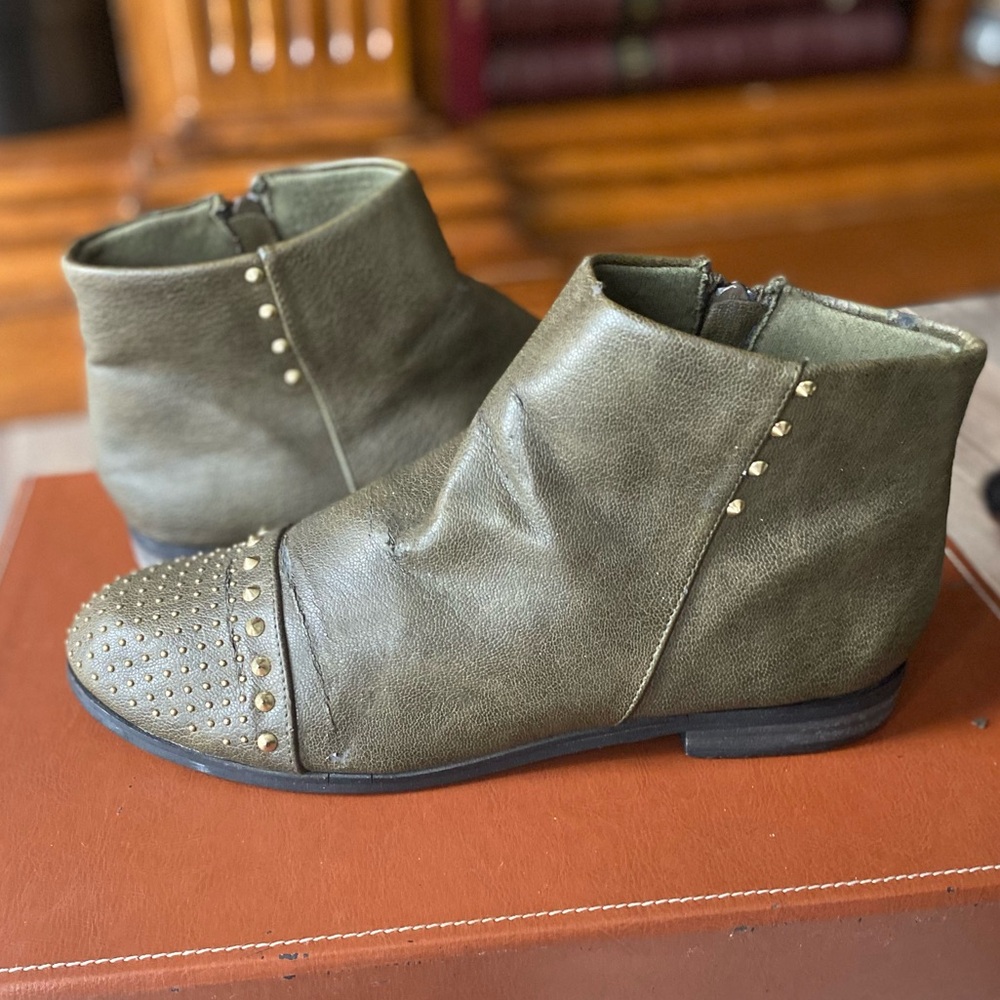 C LABEL FAUX LEATHER ANKLE BOOTS GOLD STUDS